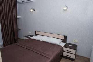 Гостиница Прилив Гурзуф Двухместный номер с 1 кроватью, балконом и видом на море-1